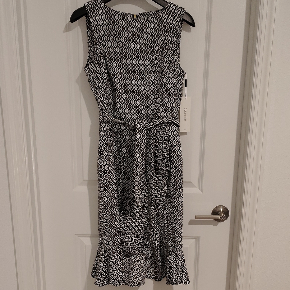 Calvin Klein Monochrome Geometric Midi Dress